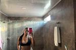 tifany โ Bathroom selfie