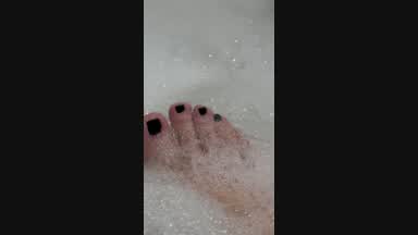 SOAP TOES