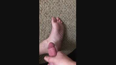 Ejaculate on foot 🦶