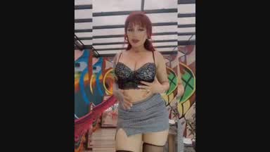 My sexy body can move very well, you want to see?