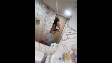 lola hott live Chaturbate webcam gallery thumbnail