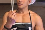 Come play with your baker and let’s get messy.