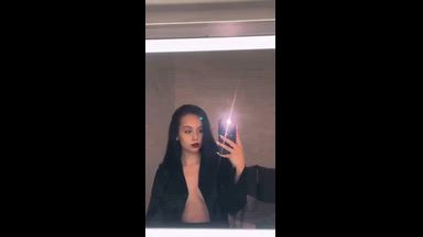 holly molly live Chaturbate webcam gallery thumbnail
