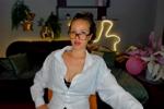 a teacher or a secretary?)😈