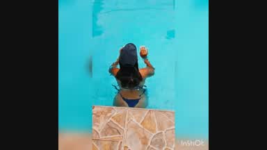 💦