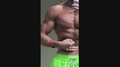 flex my hot muscle body
