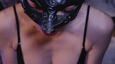 Close up bj and some biting ; )