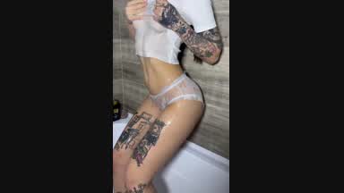 wet Jully