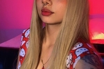👱🏻‍♀️✨