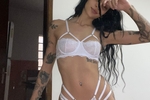 SEXY BRUNETTE
