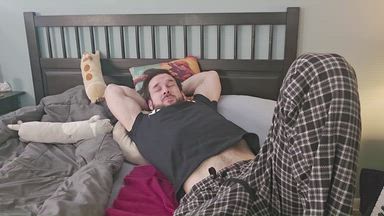 Fingering & Jerking til Cum on Bed