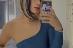 Sexy selfie girl