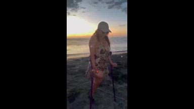 walking on the beach☀