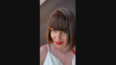 Белое платье