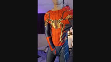 How does this outfit look on me, love?