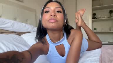 missing to give u wet kisses there 👄 🍆💦