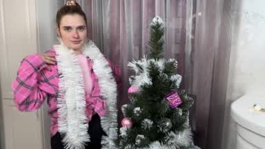 Christmas tree, light up!
