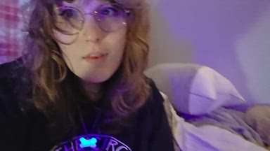 sky — Taking off socks in bed~ (for losers)