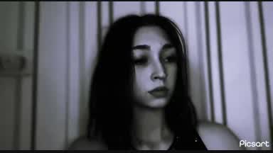 <3