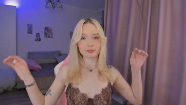 Would You Love to Play With These Armpits?