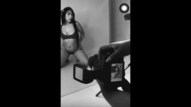 📸