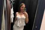 A juicy butt from the fitting room.