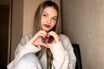 :3