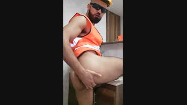 A very naughty worker