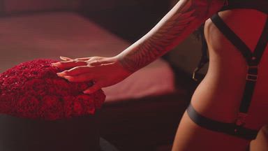 Eyes on me...