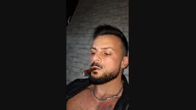 Smoking leather Master