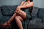 LUXURY WOMAN