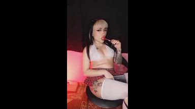 come get to know me a little more