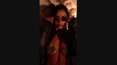 Shinning and ready to party