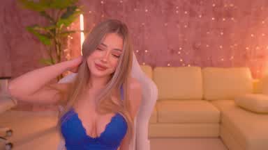 Lolla solo fuck dildo