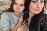 We are Lisa and Greta, nice to meet you)