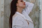 How do you like the white shirt?