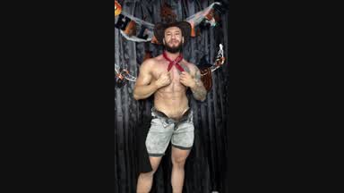 trick or jerk off ! 🤠🦇🎃