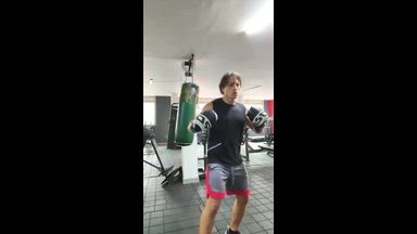 Do you like boxing? training a little 🔥