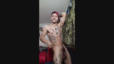 Sexy muscles show