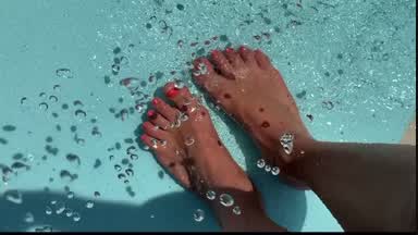 💦 FEET