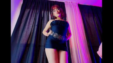 worship me as your queen 👑
