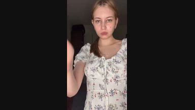 look at my pussy
