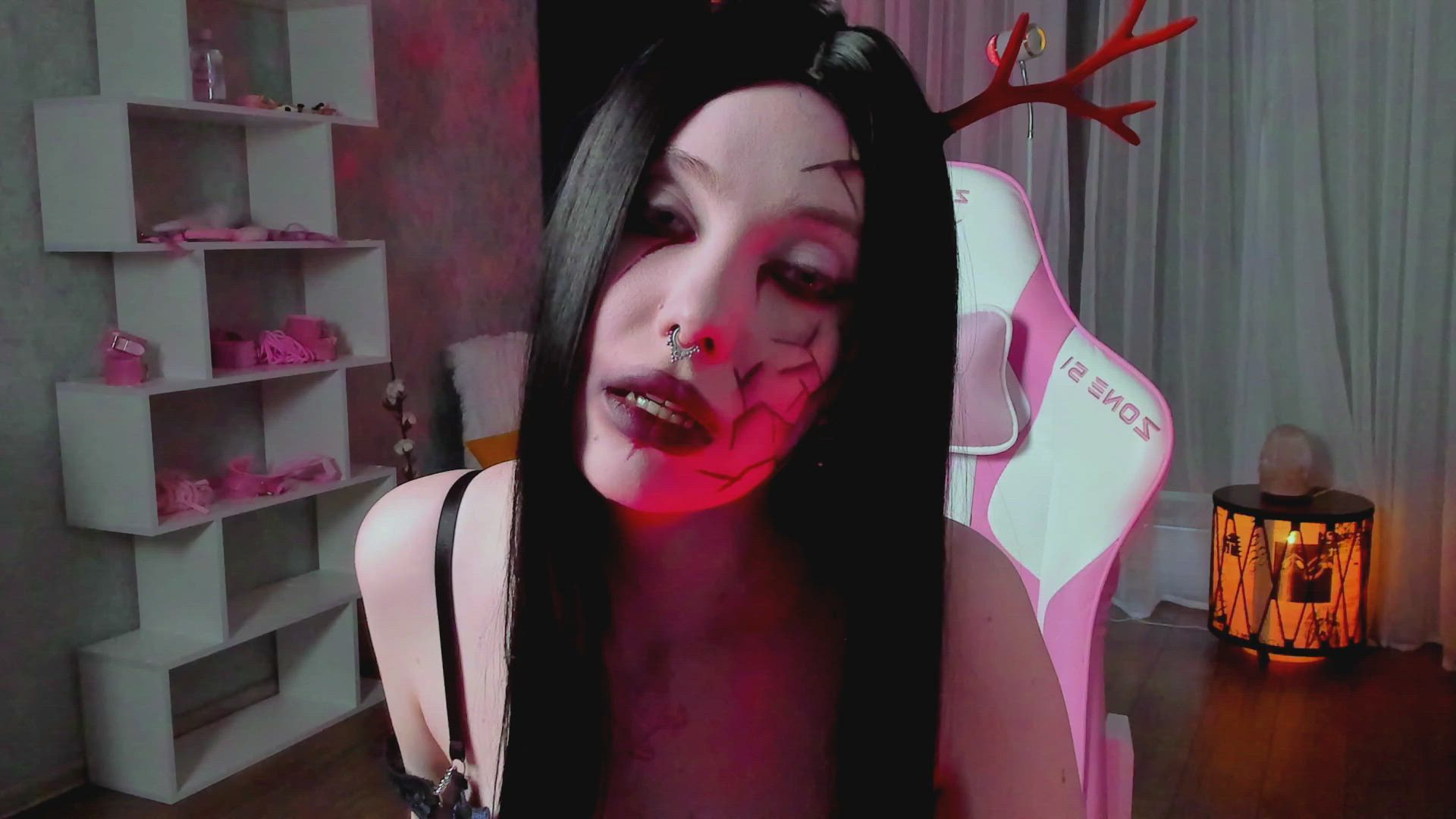 monster under ur bed🖤