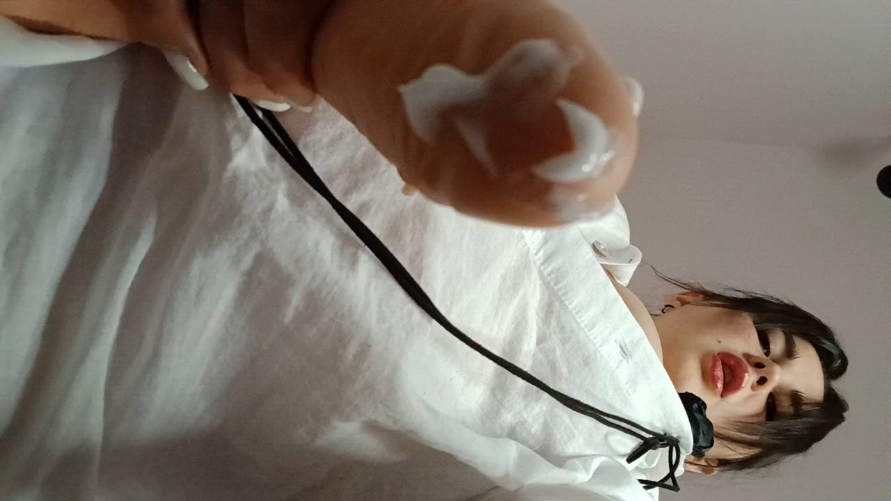 Open your mouth, piggy loser, I'm going to cum!!