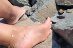 The paradise of  bare (ish) feet !