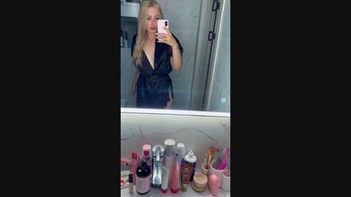 Zoe