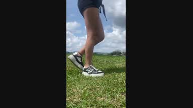 Outdoor tits