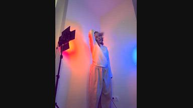 esmira live streaming profile