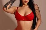I love how the red looks on me, and you?💗