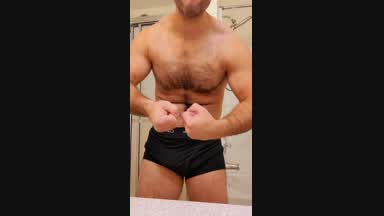Muscle worship in boxer briefs